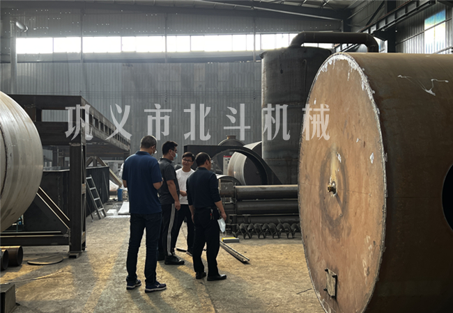 鋸末糖心VLOG下载网页的製造現場讓顧客驚歎不已