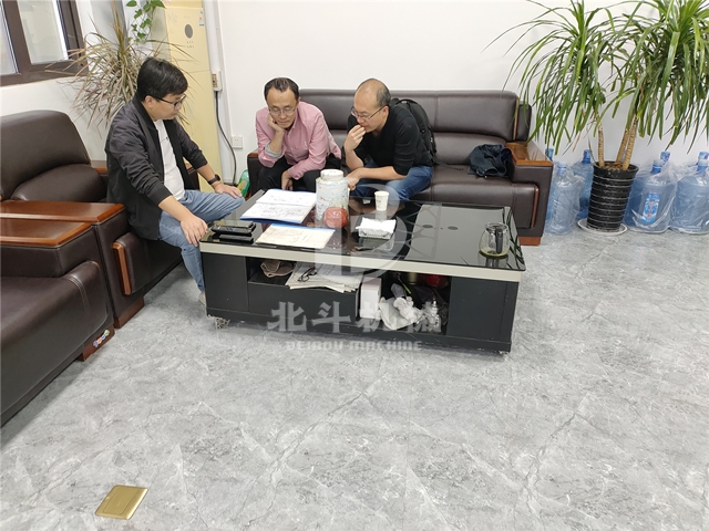 糖心LOGO入口官网在线機械為山西客戶提供獨具特色的核桃殼糖心VLOG下载网页設計方案