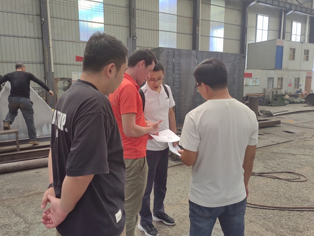 跨國交流新篇章——非洲客戶參觀考察糖心VLOG下载网页製造現場